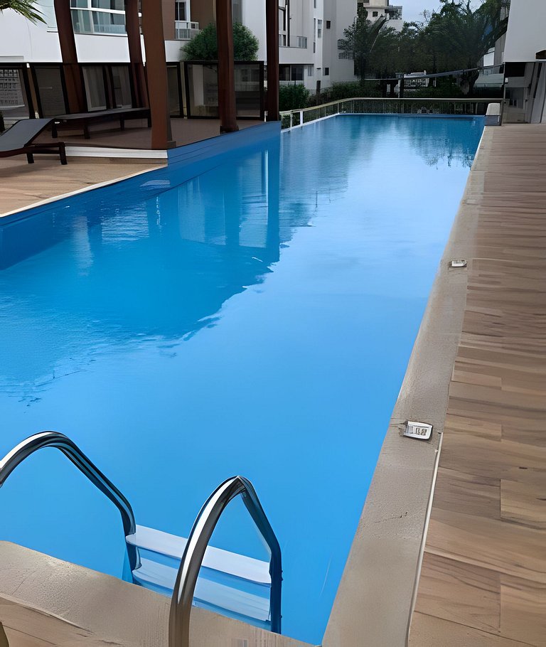 Cobertura com Jacuzzi Privativa a 500m do mar