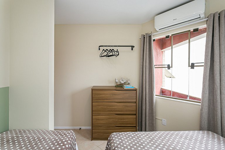 1-minute walk to the beach with views and tranquility