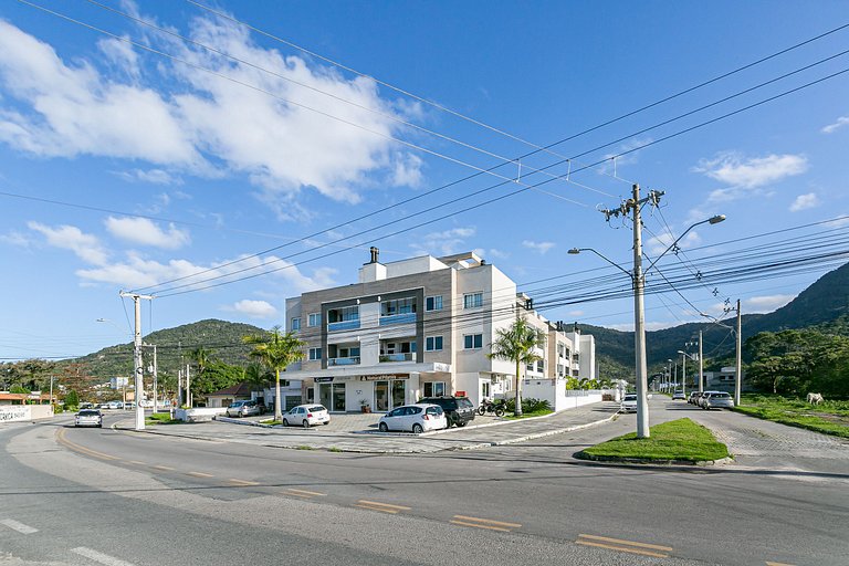 Studio com Piscina perto das praias