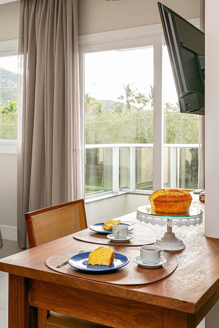 Estudio con pileta cerca de las playas