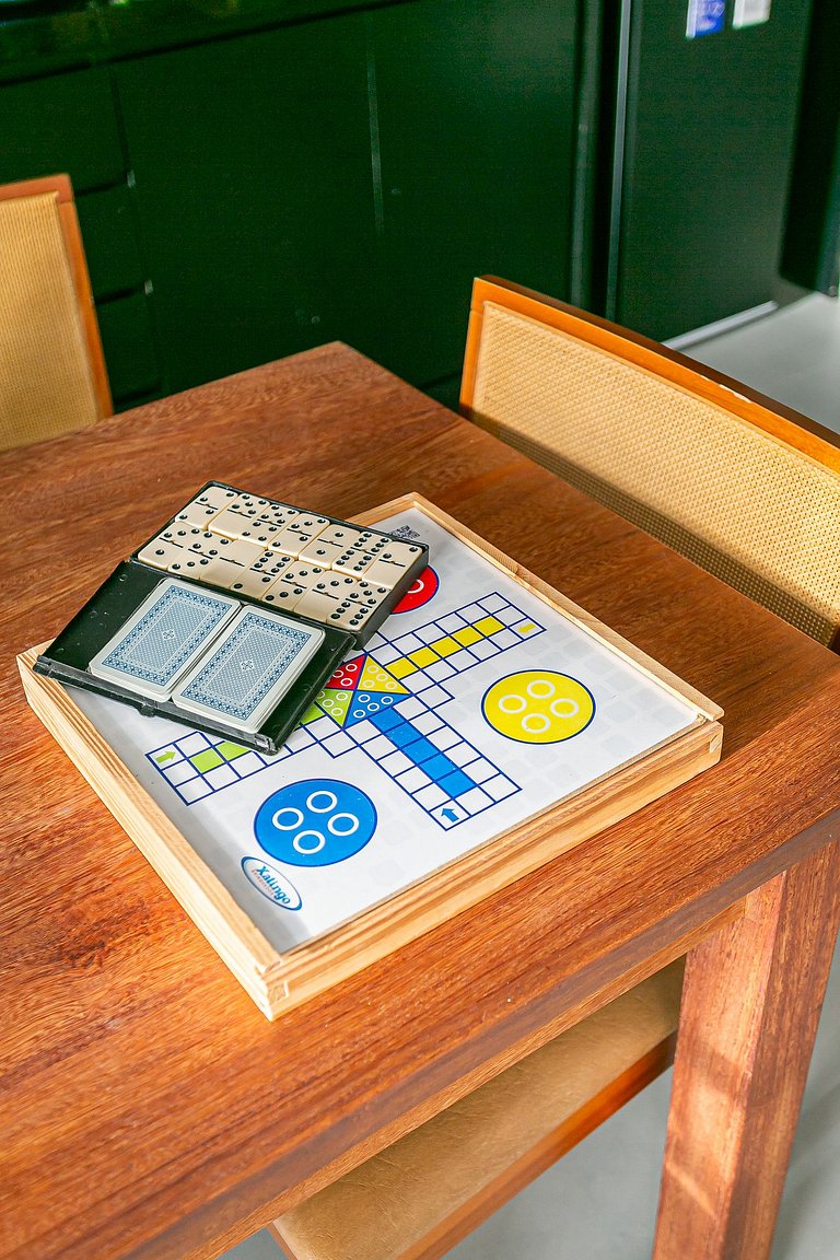 Perto das praias e airport: com piscina e conforto