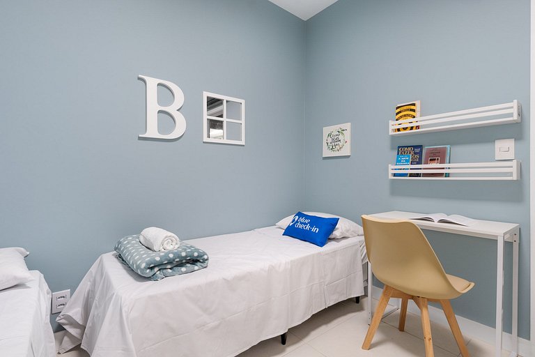 Penthouse with Private Jacuzzi 500m from the beach