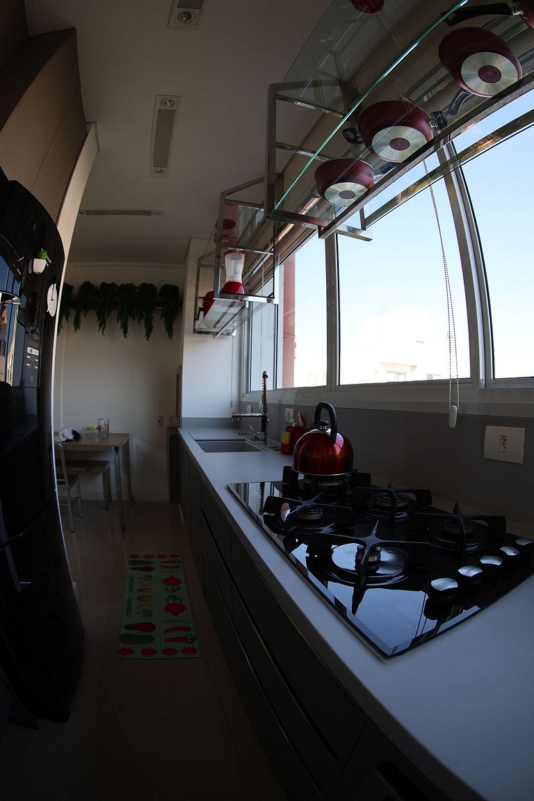 Passos do Mar com Alto Padrão e Piscina