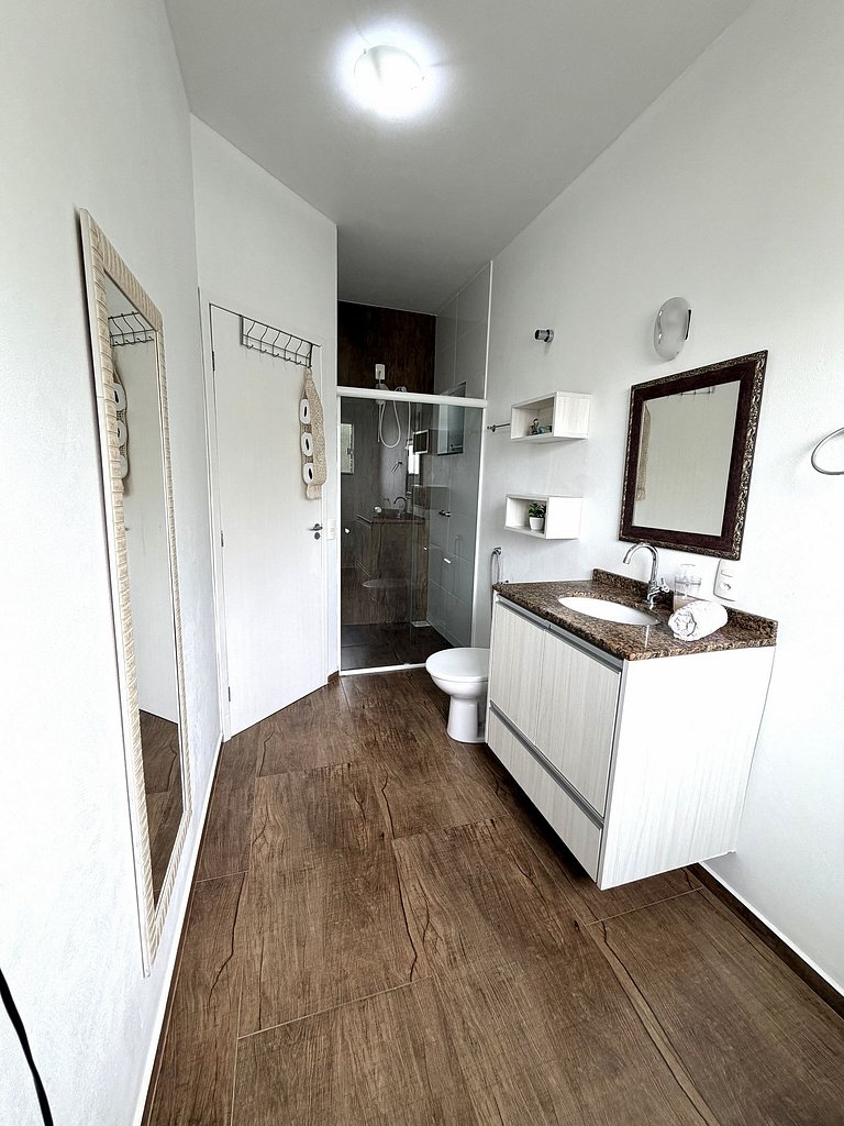 Casão no Campeche Com Piscina e Perto da Praia