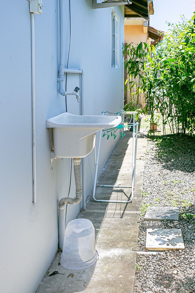 Casa Aconchegante no Campeche com Jardim