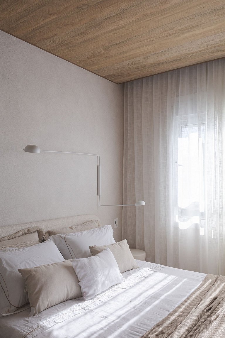 Pé na Areia com Luxo Piscina e Churrasqueira