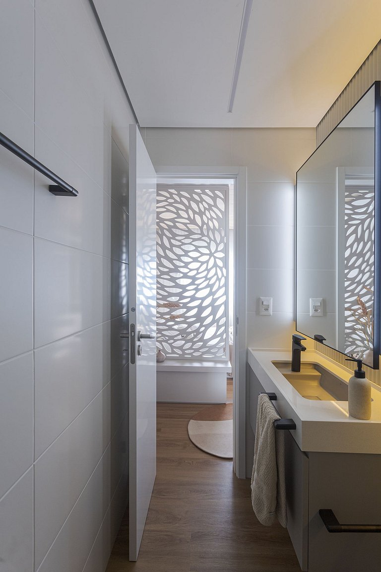 Pé na Areia com Luxo Piscina e Churrasqueira