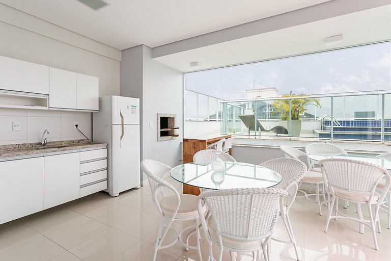 Passos do Mar with High Standard and Swimming Pool