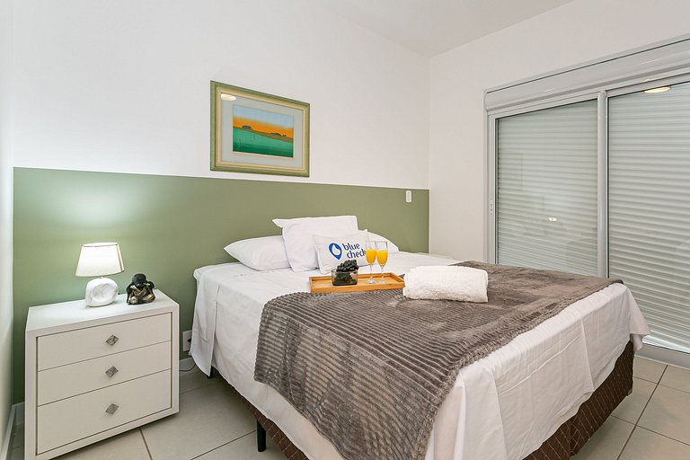 Penthouse mit Jacuzzi nur wenige Schritte vom Meer entfernt