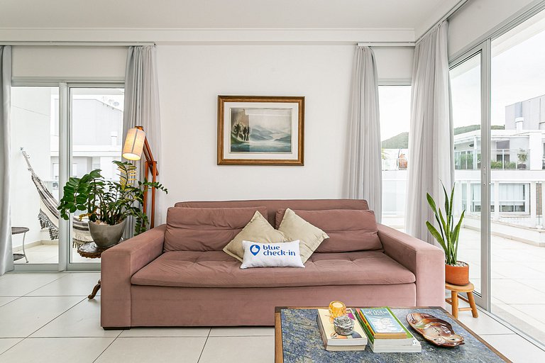 Penthouse mit Jacuzzi nur wenige Schritte vom Meer entfernt