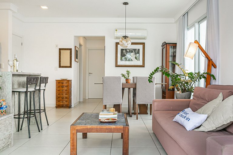 Penthouse with Jacuzzi just steps from the sea in Campeche