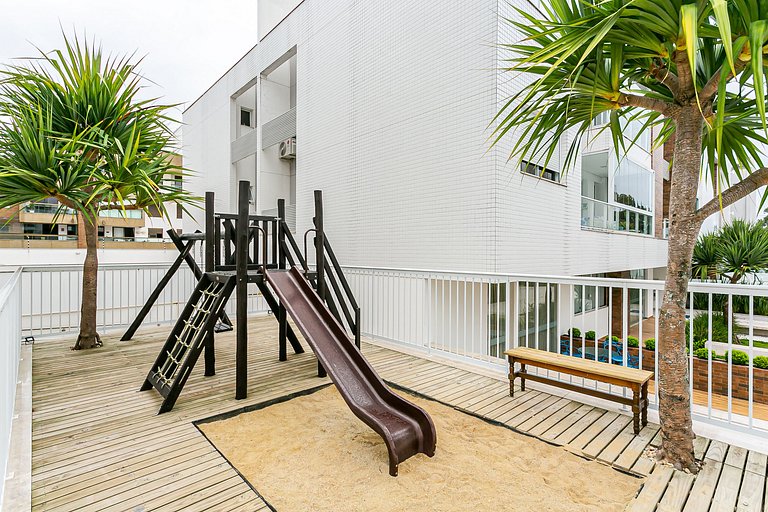 Penthouse mit Jacuzzi nur wenige Schritte vom Meer entfernt