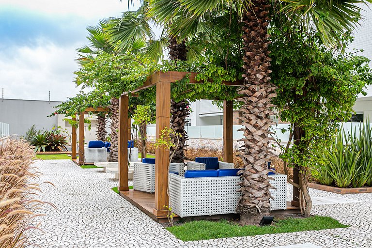 Cobertura com Jacuzzi a passos do mar no Campeche