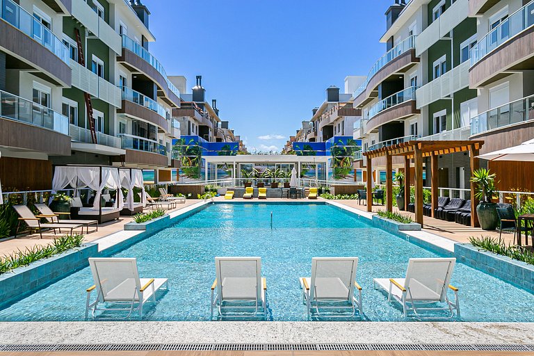 Pé na Areia com Luxo Piscina e Churrasqueira