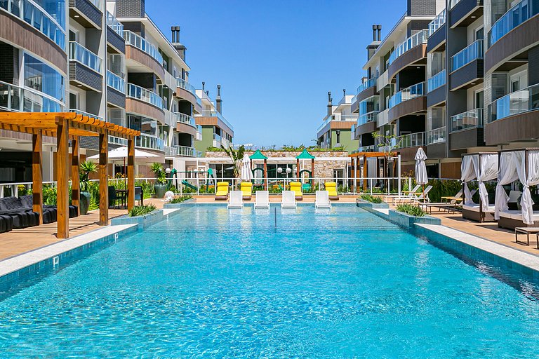 Pé na Areia com Luxo Piscina e Churrasqueira