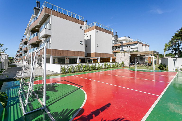 Pé na Areia com Luxo Piscina e Churrasqueira