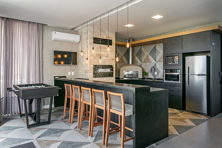 Pé na Areia com Luxo Piscina e Churrasqueira