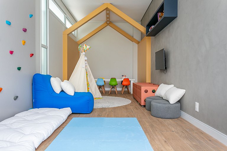 Pé na Areia com Luxo Piscina e Churrasqueira