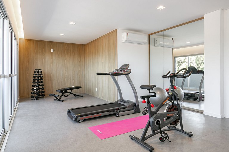 Pool and High Standard: very close to the beaches