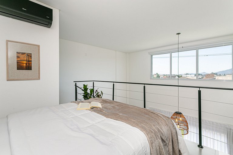 Pool and High Standard: very close to the beaches