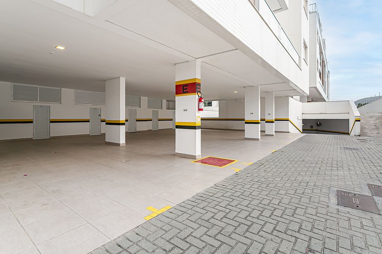 Penthouse with Private Jacuzzi 500m from the beach