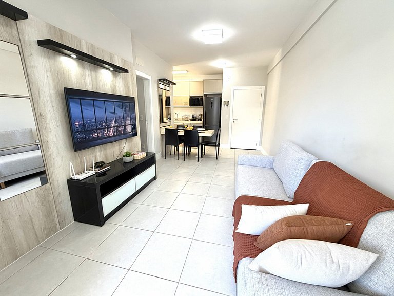 Feet in the Sand: private access to the beach!