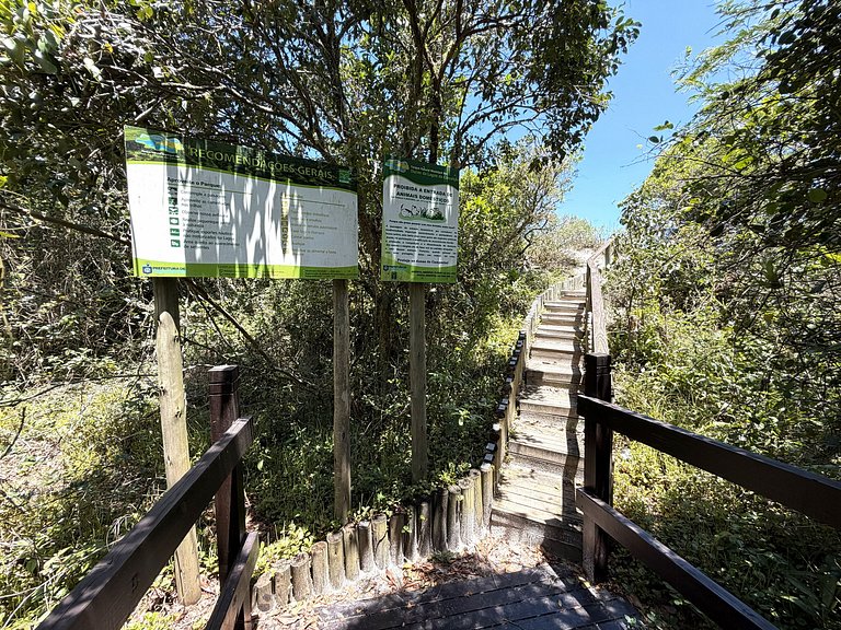 Pé na Areia: acesso privativo à praia!