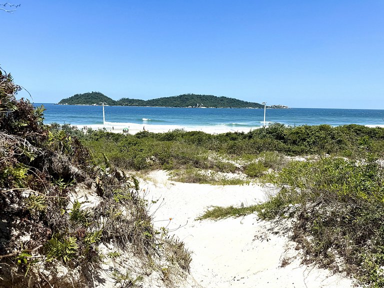 Pé na Areia: acesso privativo à praia!