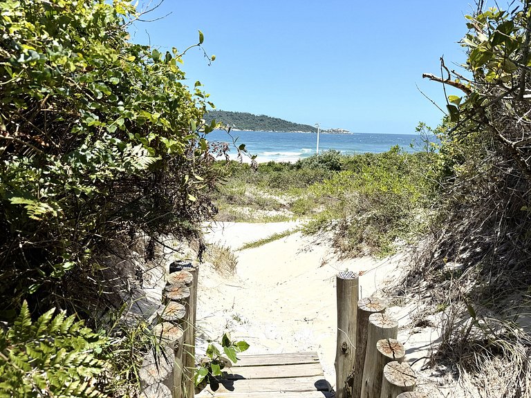 Pé na Areia: acesso privativo à praia | Wi-Fi