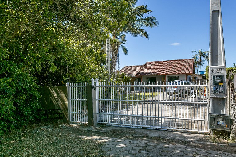 Studio Nr. 01 Praia Armação umgeben von Natur und Ruhe