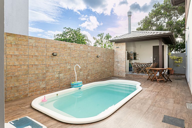 Casa Ampla no Campeche com Churrasqueira e Piscina