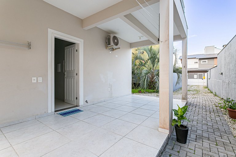 Casa amplia en Campeche con parrilla y piscina