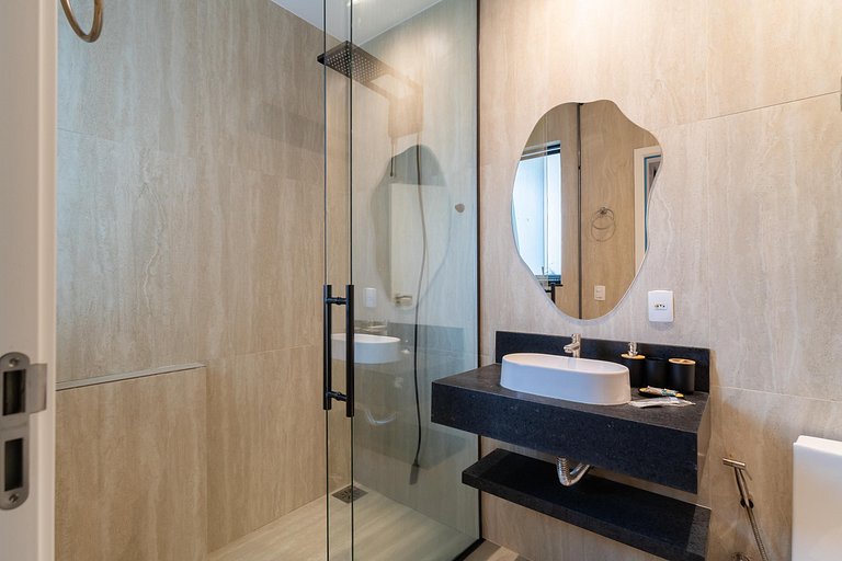 Casa Moderna: 3 Suítes | Jacuzzi | 450m Praia