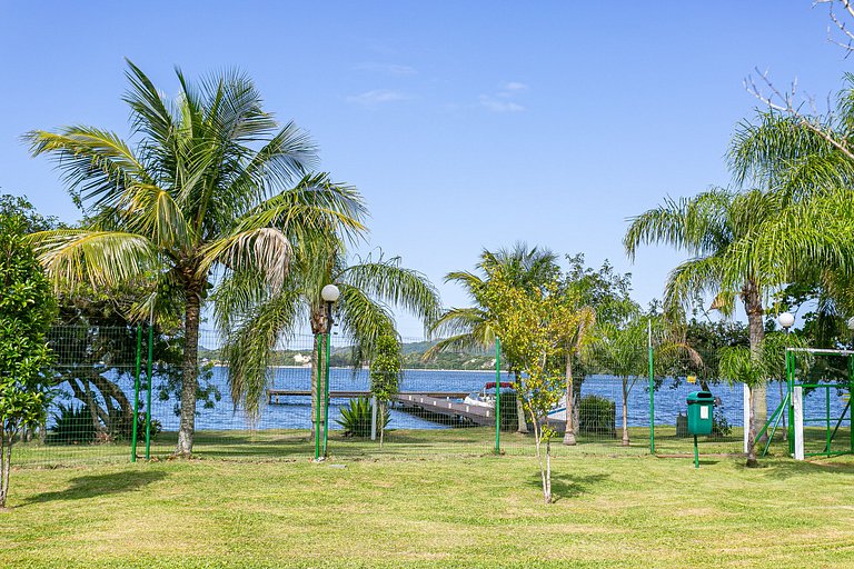Vista linda: na beira da lagoa (pé na areia) - internet exce