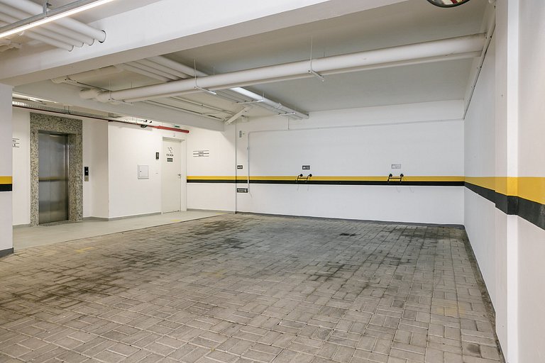 Pool and High Standard very close to the beaches 3d