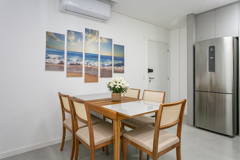 Pool and High Standard very close to the beaches 3d